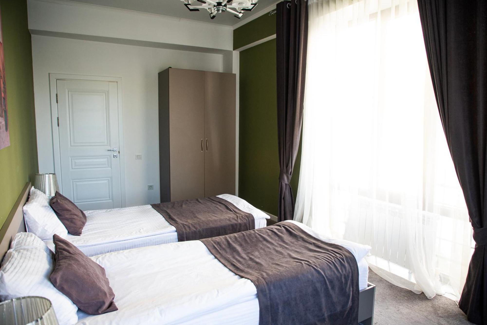 Casablanca Apart Hotel Bishkek Exterior photo