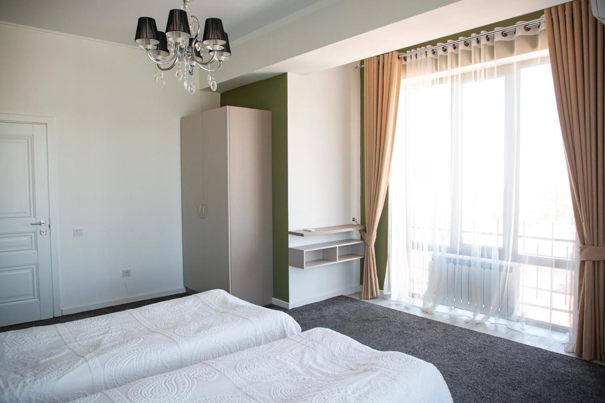 Casablanca Apart Hotel Bishkek Exterior photo